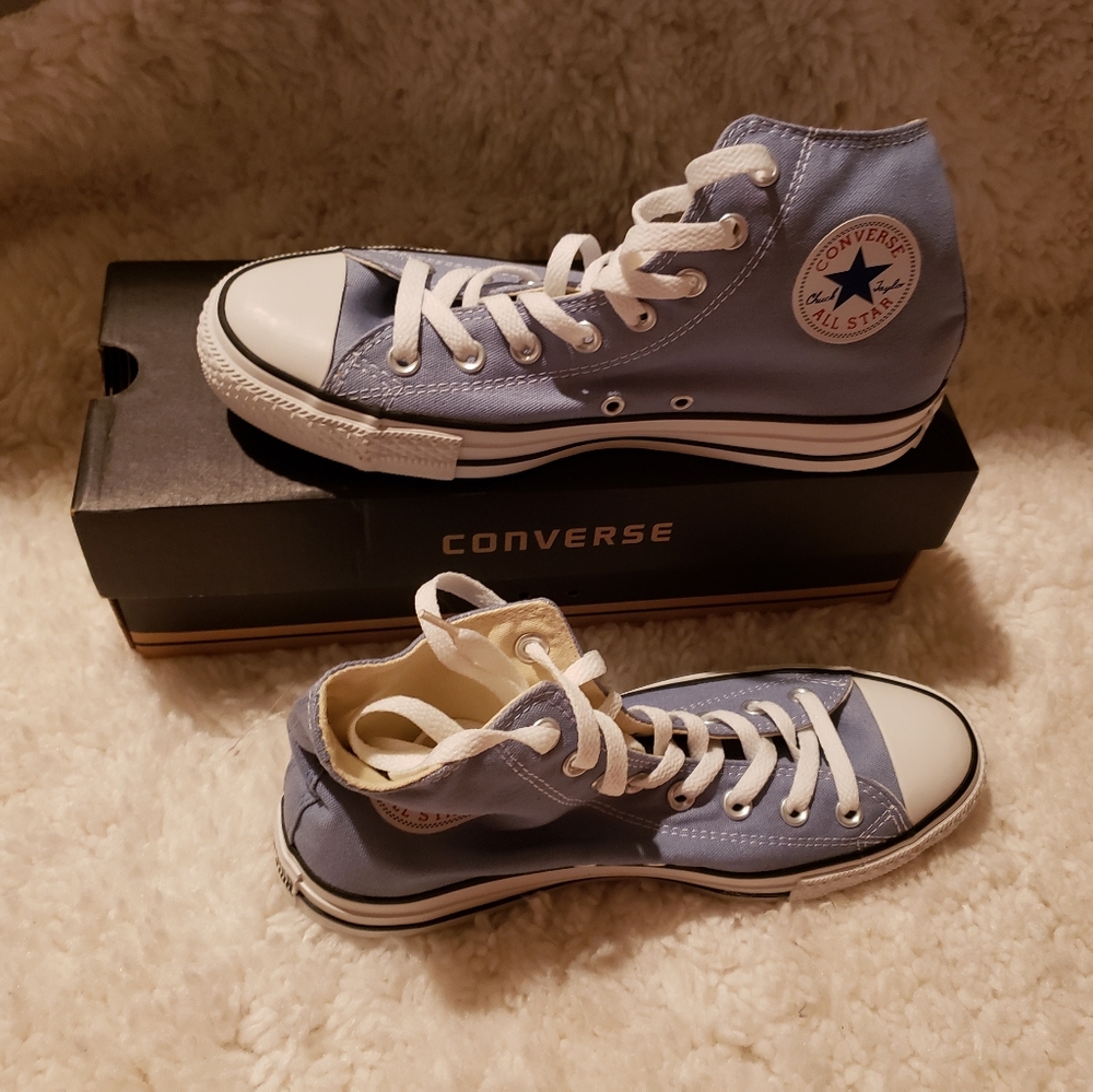NWT Chuck Taylors Converse